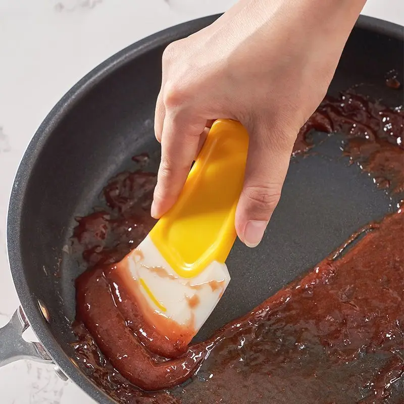 1/3 silikonowy skrobak do czys – Kitchen Gadgets Under 100 recenzja i cena